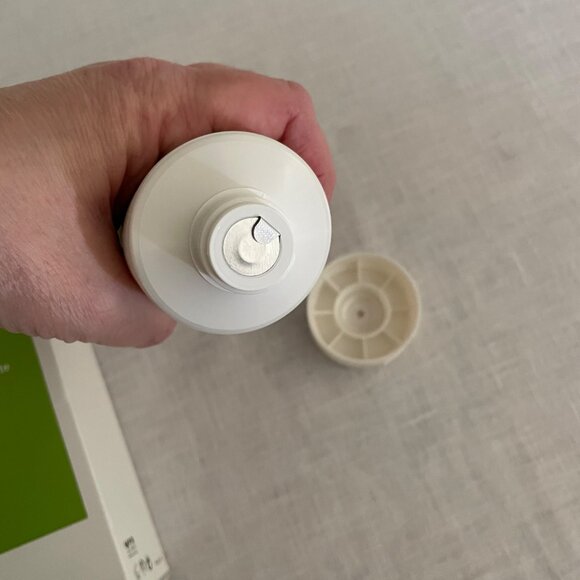 Murad Resurgence Renewing Cleansing Cream 6.75 Fl Oz For Face - Picture 4 of 10